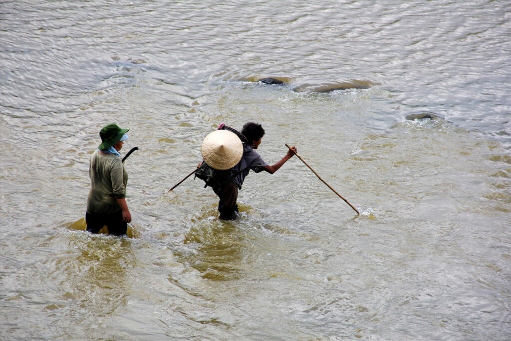 Nằm mơ thấy nước sông đánh số gì